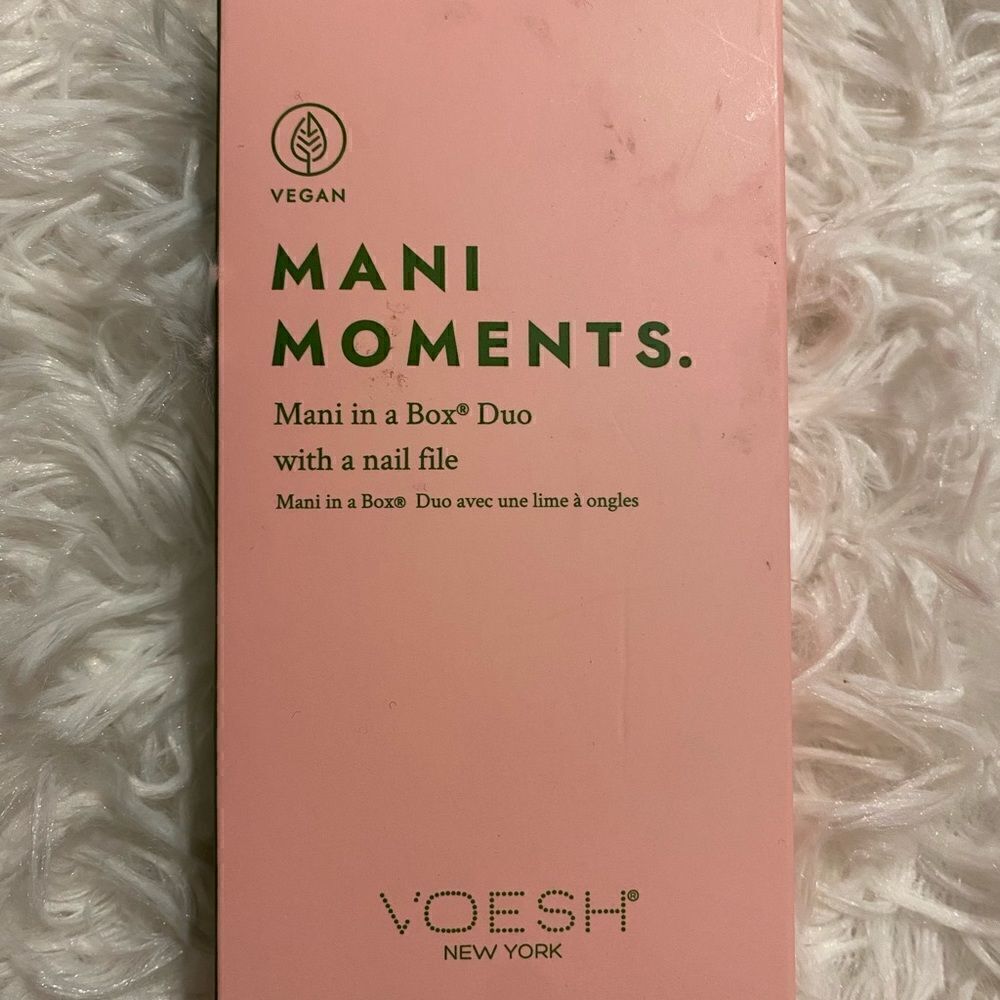 *NIB* Voesh Mani Moments Mani in a Box Duo